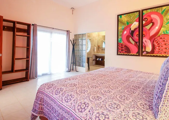 Hotel Keniza Beach